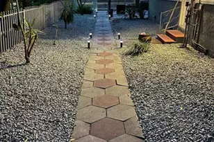 527 8th St N, Saint Petersburg, FL 33701 - Photo 15