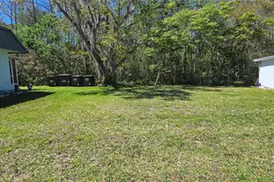 11817 Bayonet Ln, New Port Richey, FL 34654 - Photo 17