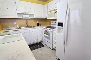 11817 Bayonet Ln, New Port Richey, FL 34654 - Photo 5