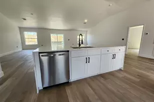 1032 Concert Ave, Spring Hill, FL 34609 - Photo 9