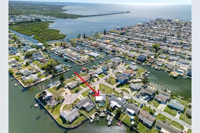13630 Lagoon Drive, Hudson, FL 34667 - Photo 25