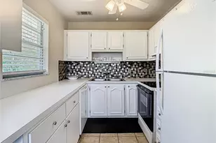 11917 Bayonet Ln, New Port Richey, FL 34654 - Photo 11