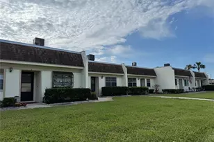 11310 Carriage Hill Dr, Port Richey, FL 34668 - Photo 7