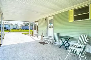 10033 Wellington Ave, Dade City, FL 33525 - Photo 5