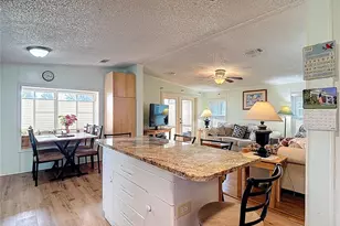 10033 Wellington Ave, Dade City, FL 33525 - Photo 9