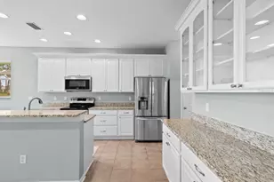 11050 Kiskadee Cir, New Port Richey, FL 34654 - Photo 5