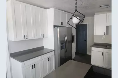 825 Lincoln Avenue, Tarpon Springs, FL 34689 - Photo 5