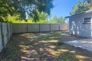 825 Lincoln Ave, Tarpon Springs, FL 34689 - Photo 23