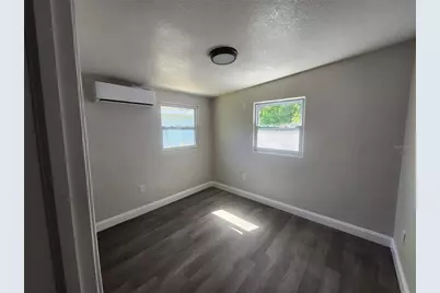 825 Lincoln Avenue, Tarpon Springs, FL 34689 - Photo 9