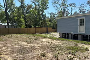 11444 Lake Dr, New Port Richey, FL 34654 - Photo 9