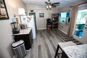 7504 Country Club Dr, Brooksville, FL 34613 - Photo 37