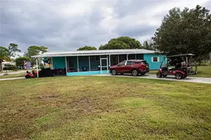 7504 Country Club Dr, Brooksville, FL 34613 - Photo 5