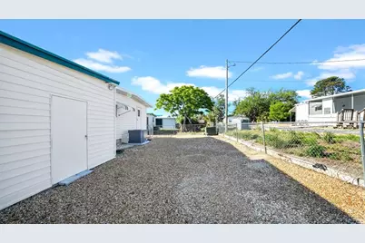 12117 Pawnee Drive, Hudson, FL 34667 - Photo 37