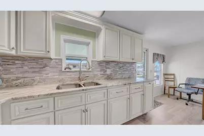 12117 Pawnee Drive, Hudson, FL 34667 - Photo 11