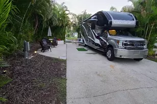 443 Waterway Dr, Lake Wales, FL 33898 - Photo 1