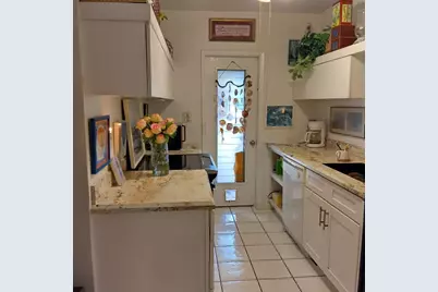 2755 NE 28th Avenue #A3, Lighthouse Point, FL 33064 - Photo 9