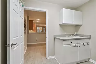 3655 Square W Ln, Sarasota, FL 34238 - Photo 35