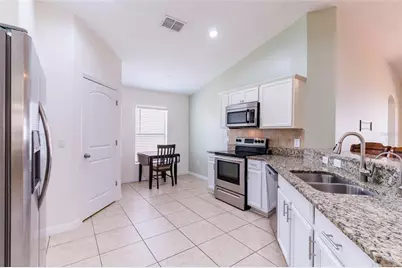 18353 Briar Oaks Drive, Hudson, FL 34667 - Photo 13