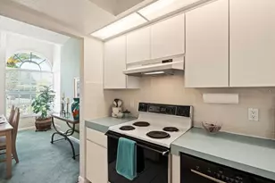 9355 French Quarters Cir, Weeki Wachee, FL 34613 - Photo 27