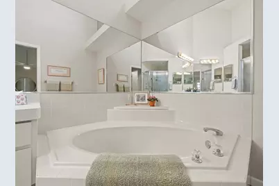 9355 French Quarters Circle, Weeki Wachee, FL 34613 - Photo 33