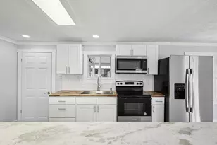 8427 Weatherford Ave, Brooksville, FL 34613 - Photo 17