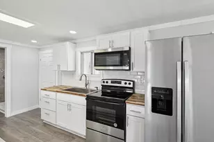 8427 Weatherford Ave, Brooksville, FL 34613 - Photo 19