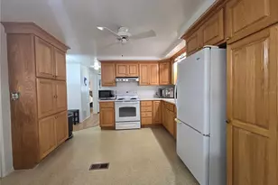 7366 1st Loop Ave, Brooksville, FL 34613 - Photo 15