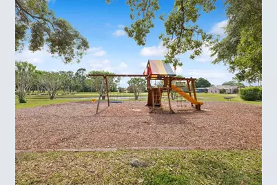 10187 Holly Berry Drive, Weeki Wachee, FL 34613 - Photo 75