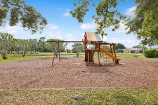 10187 Holly Berry Dr, Weeki Wachee, FL 34613 - Photo 75