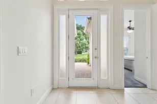 10187 Holly Berry Dr, Weeki Wachee, FL 34613 - Photo 5