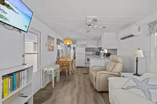 800 Chesapeake Dr, Tarpon Springs, FL 34689 - Photo 15