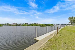 800 Chesapeake Dr, Tarpon Springs, FL 34689 - Photo 45