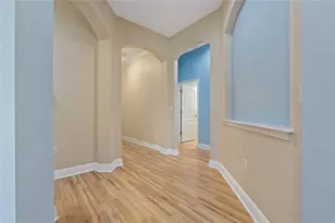 11401 Quiet Forest Dr, Tampa, FL 33635 - Photo 5