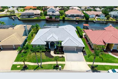 9810 Compass Point Way, Tampa, FL 33615 - Photo 3