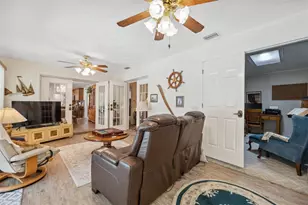 1212 W Redding St, Hernando, FL 34442 - Photo 23