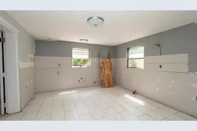 6234 Cyril Drive, Dade City, FL 33523 - Photo 5