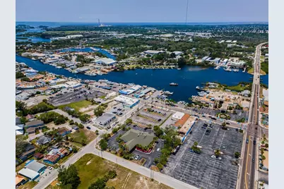 124 Athens Street, Tarpon Springs, FL 34689 - Photo 33