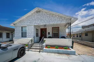 124 Athens St, Tarpon Springs, FL 34689 - Photo 1