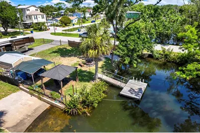 6230 Island Drive, Weeki Wachee, FL 34607 - Photo 7