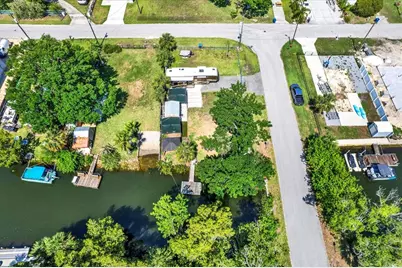 6230 Island Drive, Weeki Wachee, FL 34607 - Photo 5