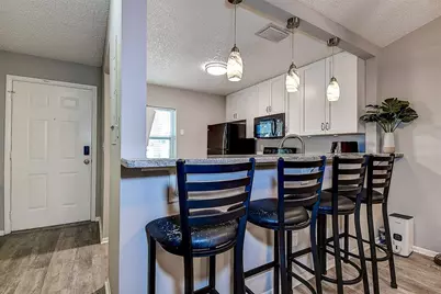 10670 43rd Street N #204, Clearwater, FL 33762 - Photo 5