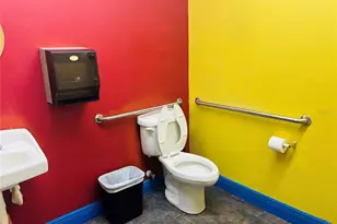 7026 W Hillsborough Ave, Tampa, FL 33634 - Photo 19