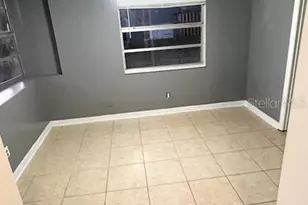 300 Midwood Dr, Plant City, FL 33566 - Photo 9