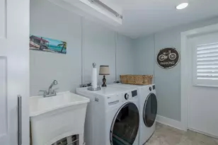 1830 Santa Barbara Dr, Dunedin, FL 34698 - Photo 35