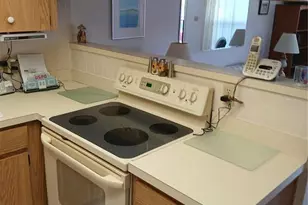 6050 Chesham Dr, New Port Richey, FL 34653 - Photo 9