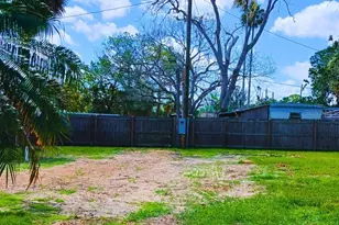 6828 Edgewater Dr, New Port Richey, FL 34652 - Photo 1