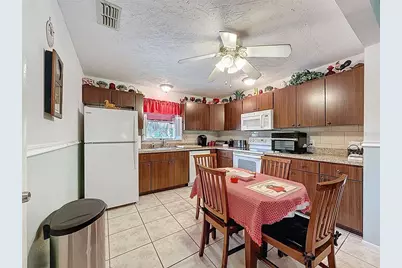 7135 Trenton Place, New Port Richey, FL 34653 - Photo 3