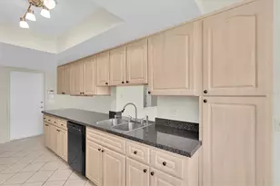 9433 Stonewall Ln, New Port Richey, FL 34655 - Photo 15