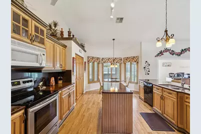 8401 Pavilion Drive, Hudson, FL 34667 - Photo 13