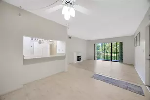 3134 Lake Pine Way, Tarpon Springs, FL 34688 - Photo 7